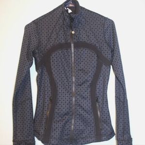 Lululemon Define 4 full zip jacket yoga blue black thumbholes hand warmers XS